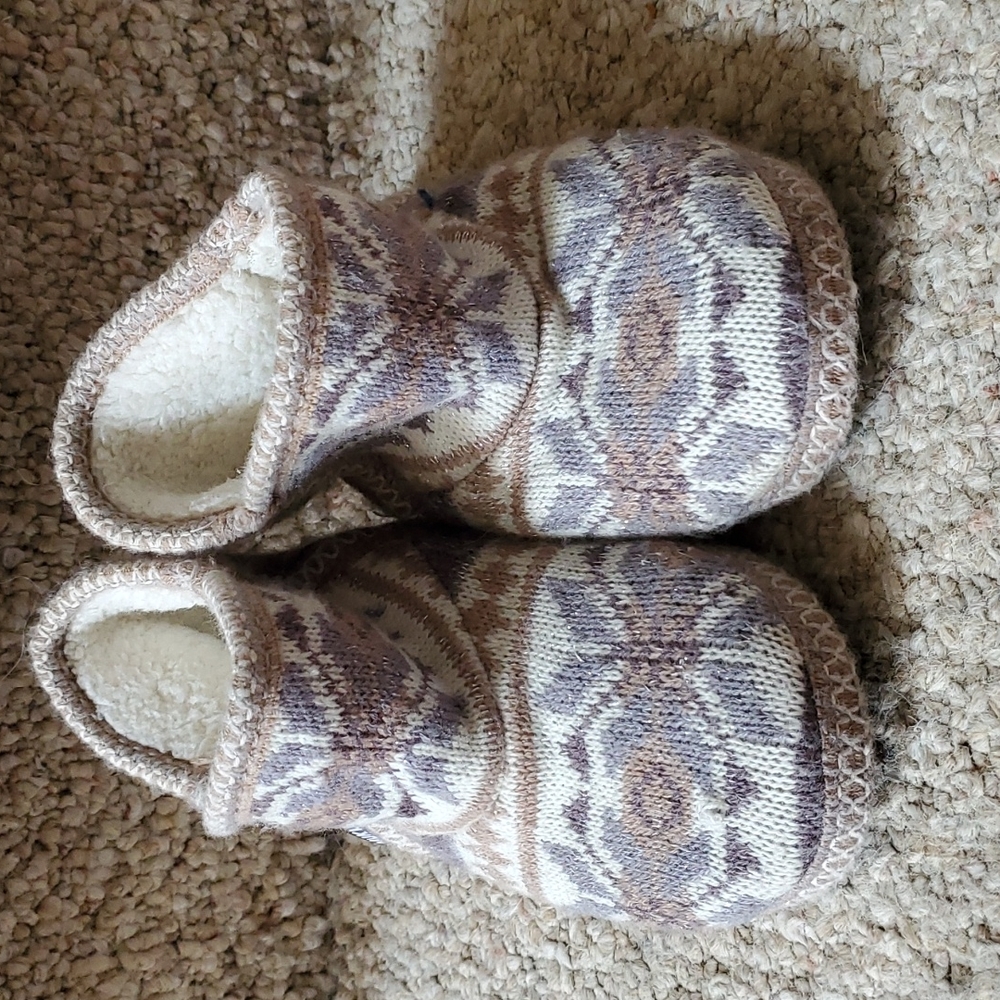Mukluks children's house shoes 13/1 youth